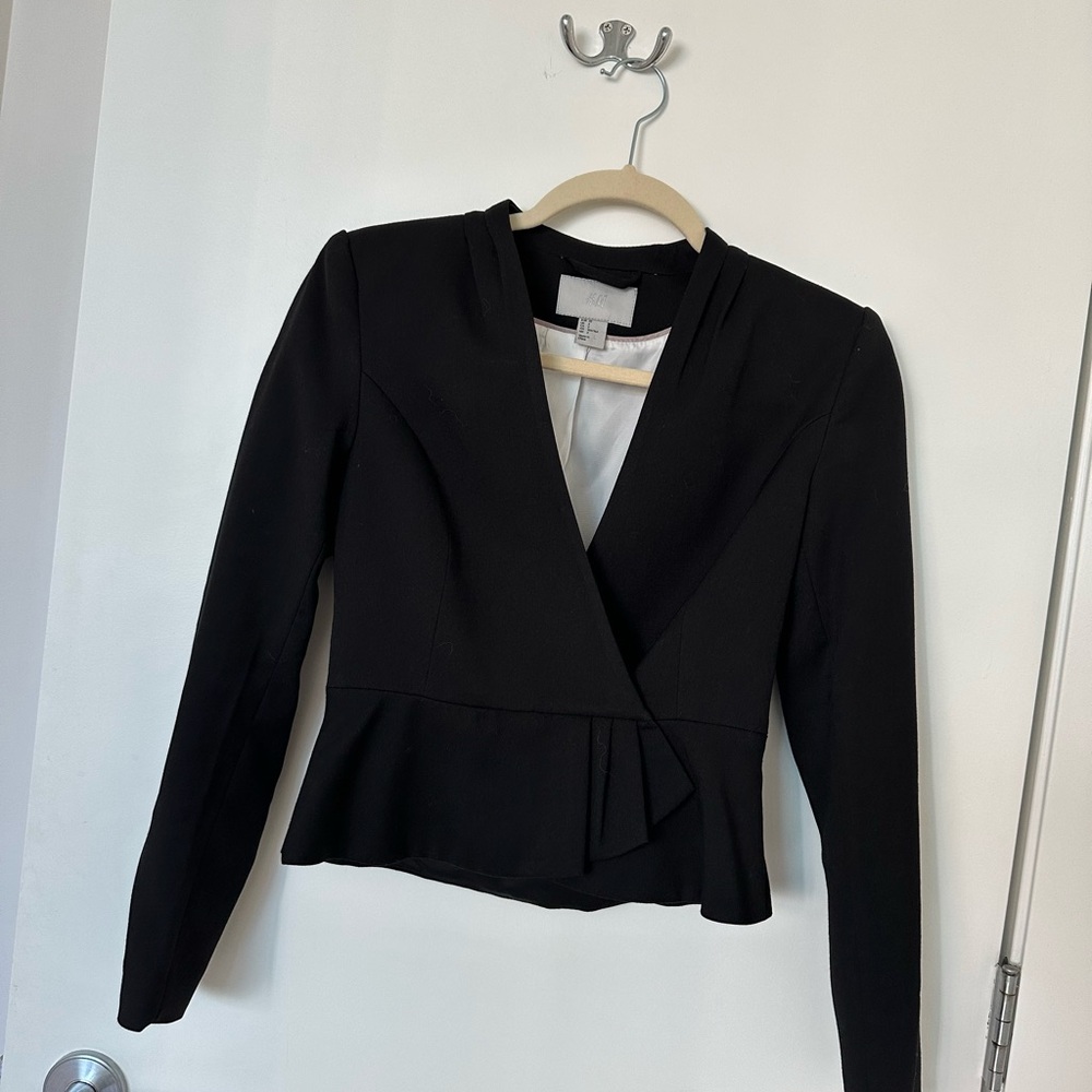 H&M Black Peplum Blazer